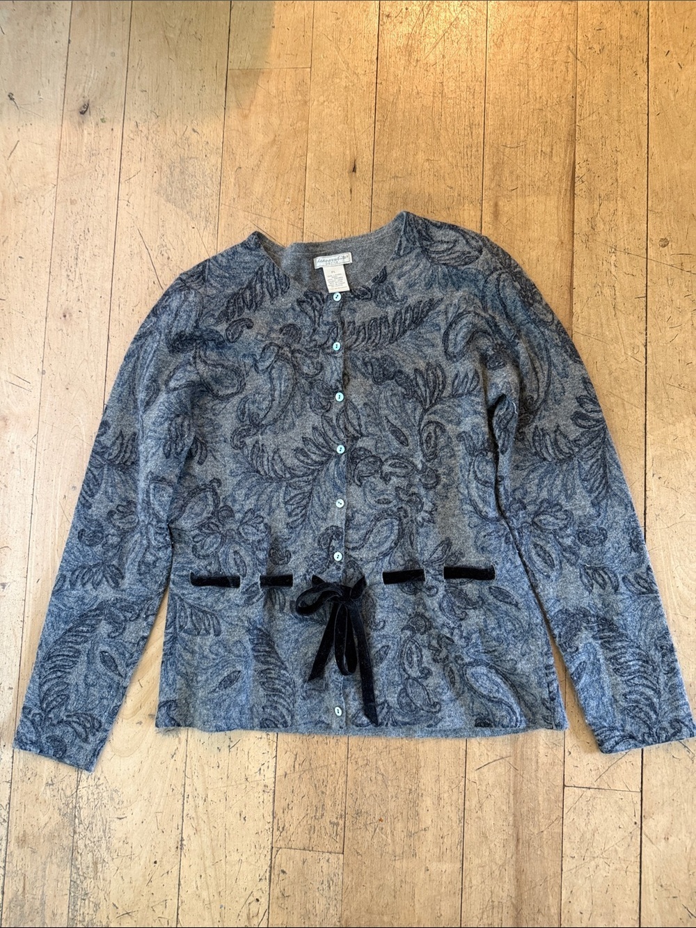 Dean & White Lambswool Angora Paisley Cardigan MOP Buttons Velvet Tie